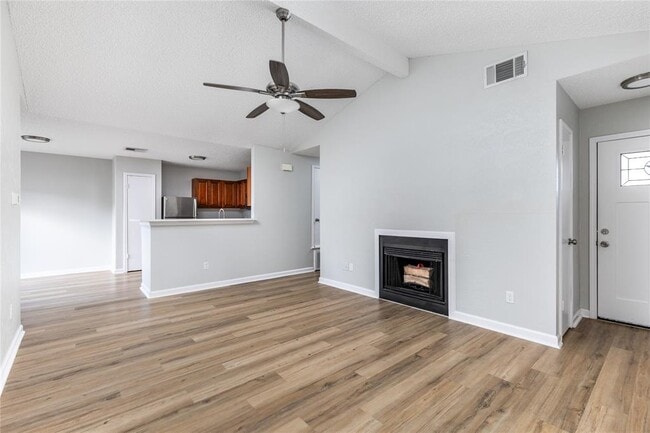Building Photo - 1803 Heatherglen Ln