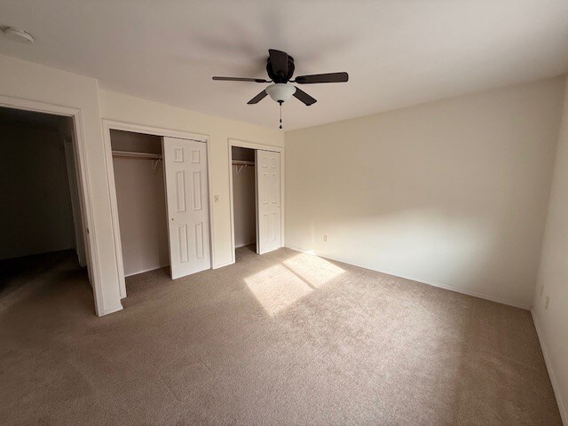 Building Photo - 215 Fox Hollow Ln