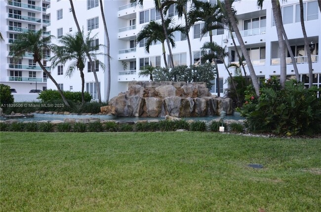 Building Photo - 5005 Collins Ave