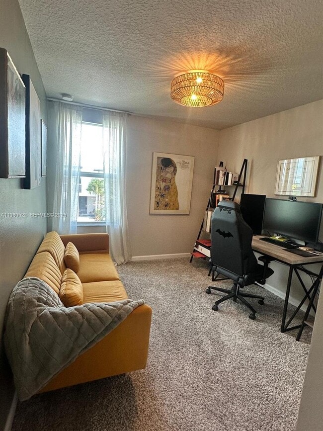 Building Photo - 5689 Mentmore Dr