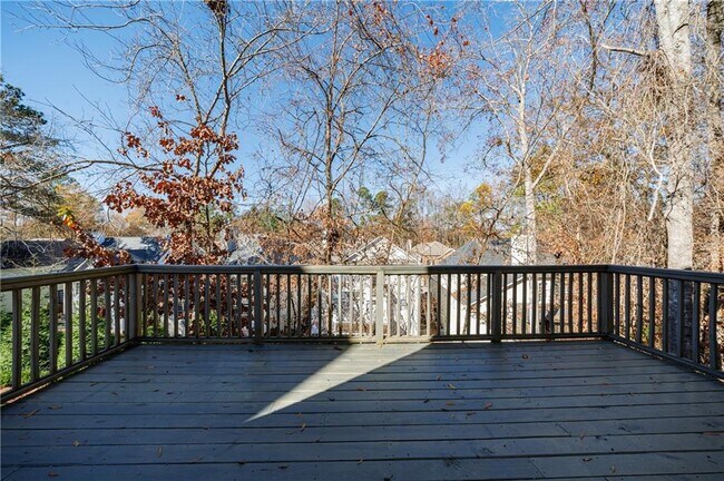 Building Photo - 1012 Madeline Ln