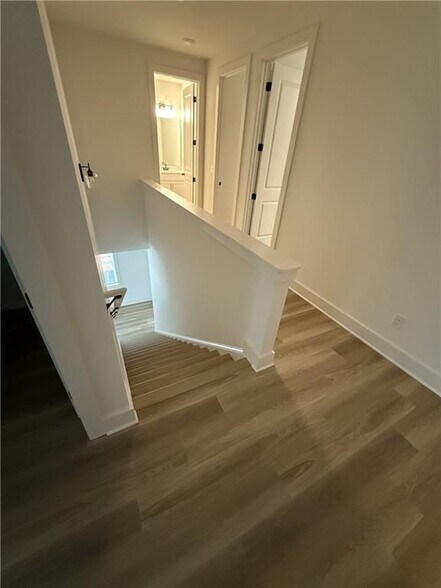 Building Photo - 3134 Marbella Cir
