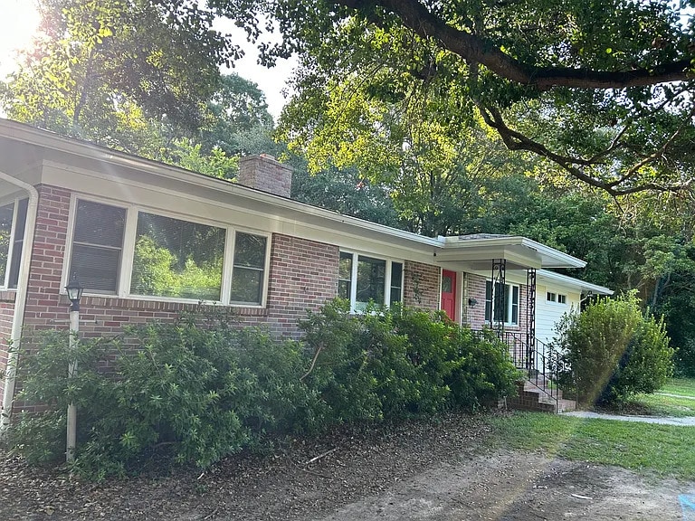 Primary Photo - 812 Magnolia Rd