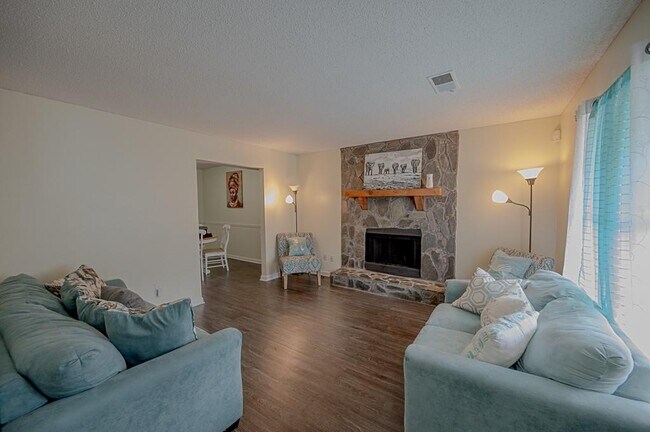 Building Photo - 5393 Kirk Dr