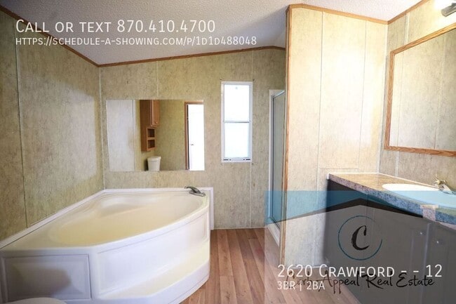 Building Photo - 2620 Crawford Dr