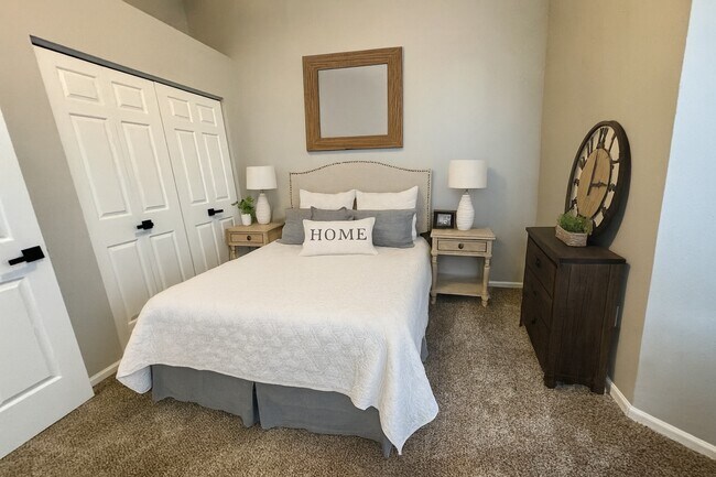 Building Photo - 440 Autumn Ridge Cir