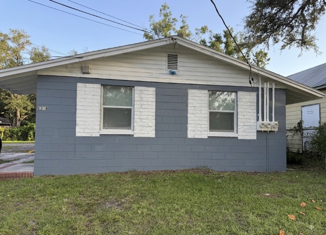 Building Photo - 1342 Mc Conihe St