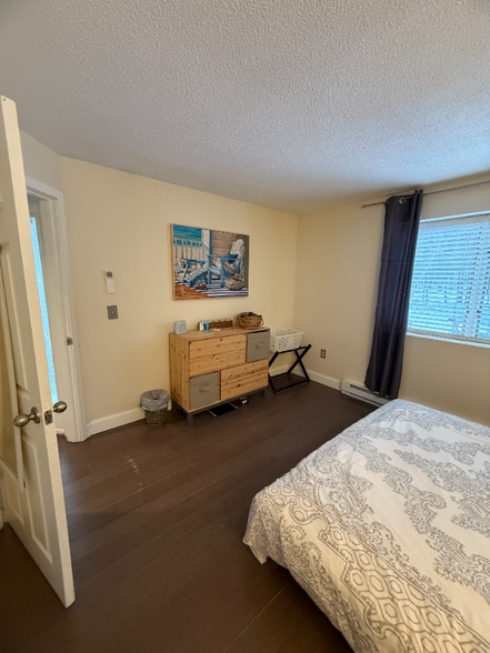 Building Photo - 46 Brewster Cir