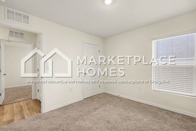 Building Photo - 8619 SW 44th Terrace