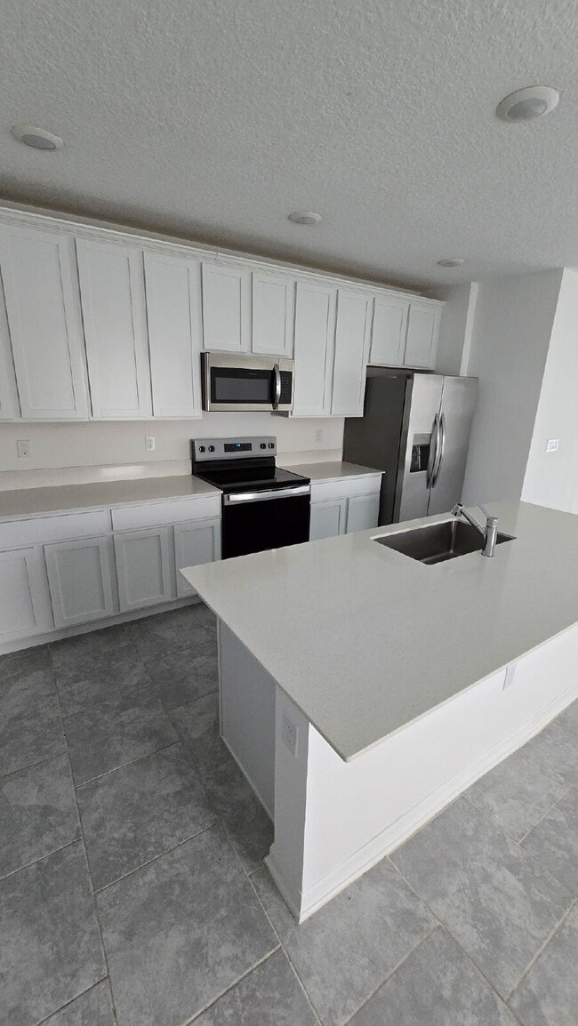 Building Photo - 3936 Willow Brk Dr