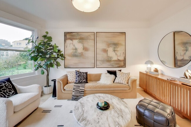 Building Photo - 2274 Fulton St