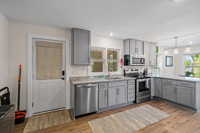 Building Photo - 68 1st St