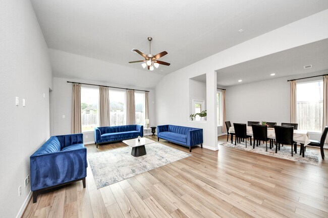 Building Photo - 2830 Tumlinson Dr