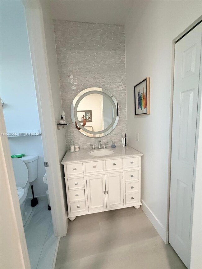 Building Photo - 1022 NE 42nd Terrace