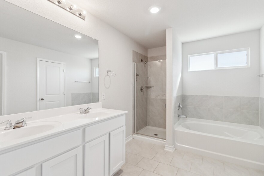 Building Photo - 13003 Minuet Sway