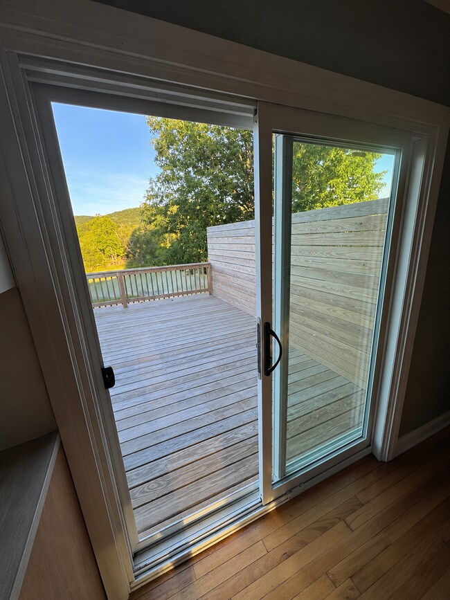 Building Photo - Spacious Mountain View Home in Sugar Loaf – Pet Friendly & Move-In Ready
