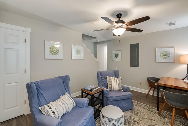 Building Photo - 612 Shelby St