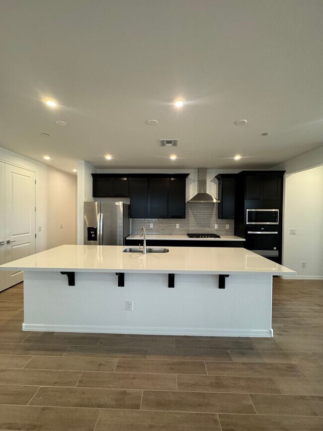 Building Photo - Brand new home in Vistancia/ $500 off move in by 11-1-2025 ***