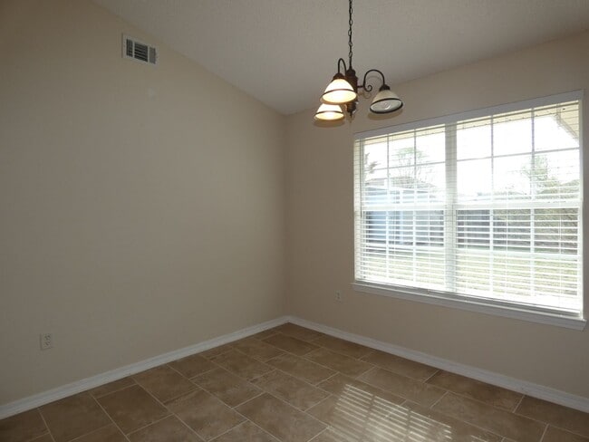 Building Photo - 4 Bedroom in Spencer Oaks Subdivision