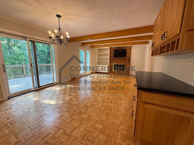 Building Photo - 6111 Barn Owl Cir