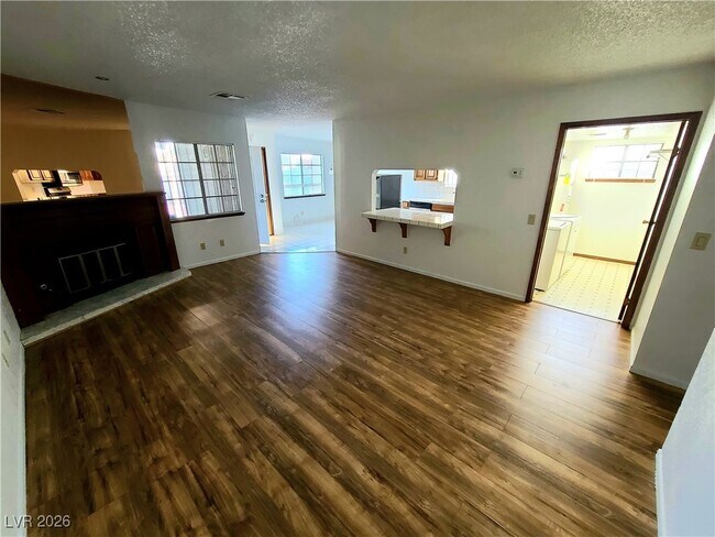 Building Photo - 5105 Eldora Ave