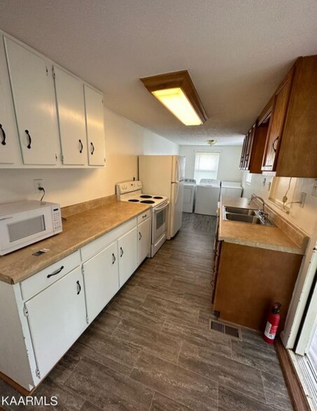Kitchen and laundry area - 1303 Chestnut St