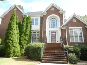 Building Photo - 8014 Greystone Green