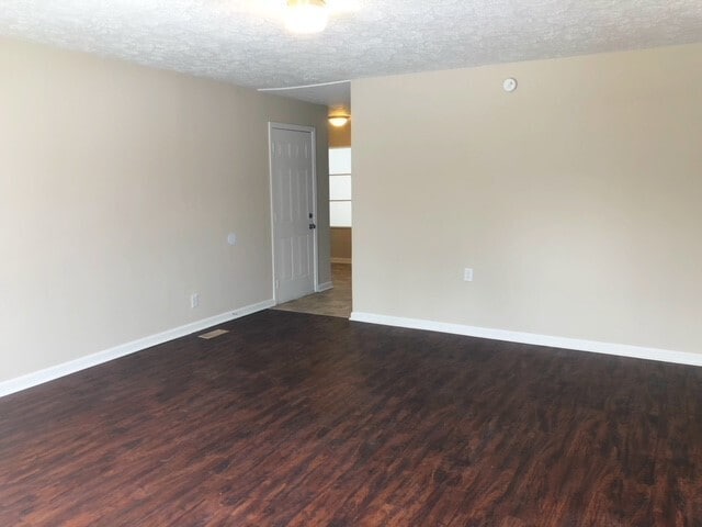 Building Photo - 6341 Osborn Dr