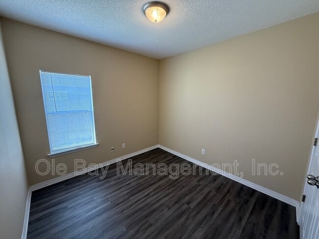 Building Photo - 8732 Fangorn Rd
