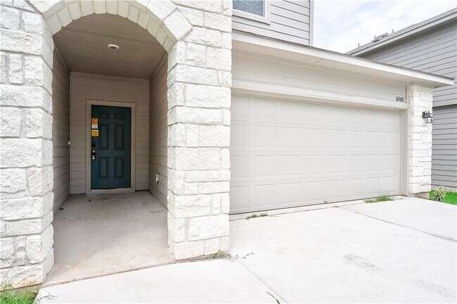 Building Photo - 14500 Fitzgibbon Dr