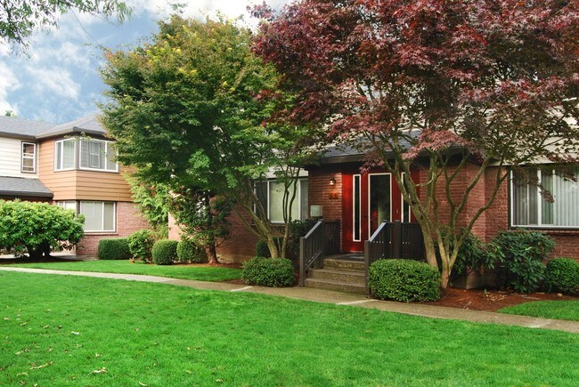 Building Photo - 295 3rd St