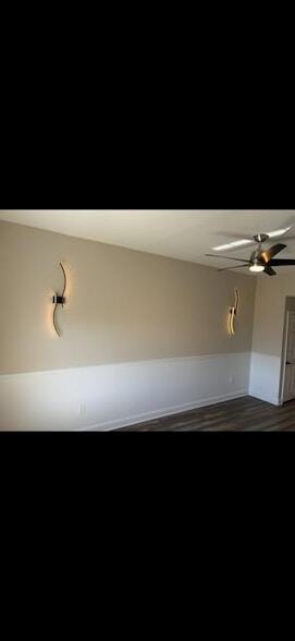 Building Photo - 1200 Town Center Dr