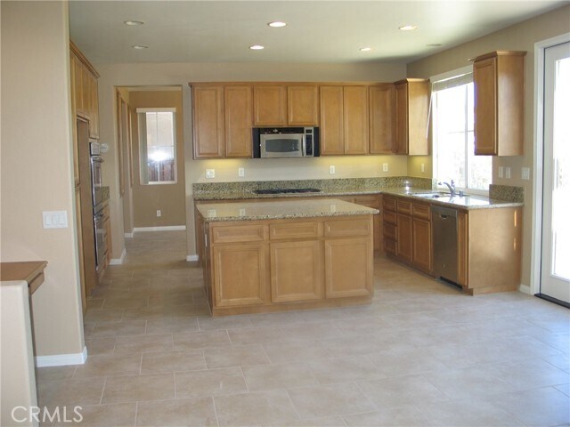 Building Photo - 27720 Elderberry St