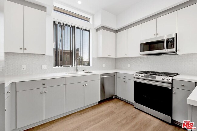 Building Photo - 1460 Butler Ave