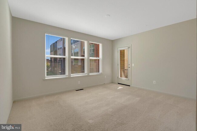 Building Photo - 2508 Neabsco Common Pl