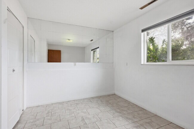 Building Photo - $2,145.95 with $300 off the first month's rent, 4 Beds - 2 Bath, Single Family Home in Colorado S...