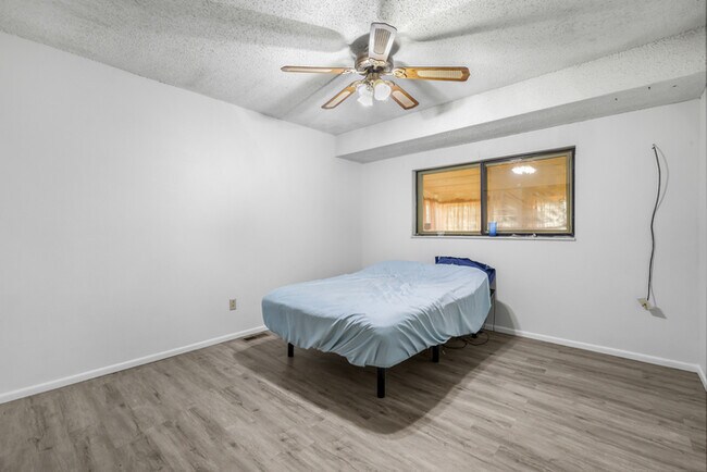 Building Photo - 2380 Middleton Ct