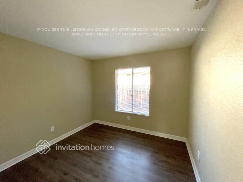 Building Photo - 22802 Springdale Dr