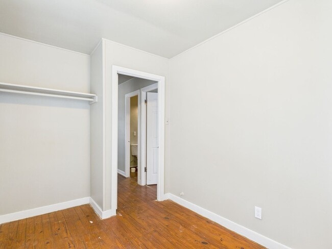 Building Photo - Harper TX Rental