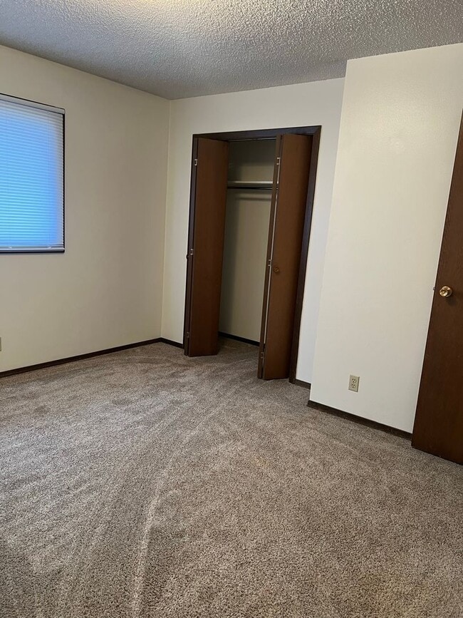 Building Photo - VP-507