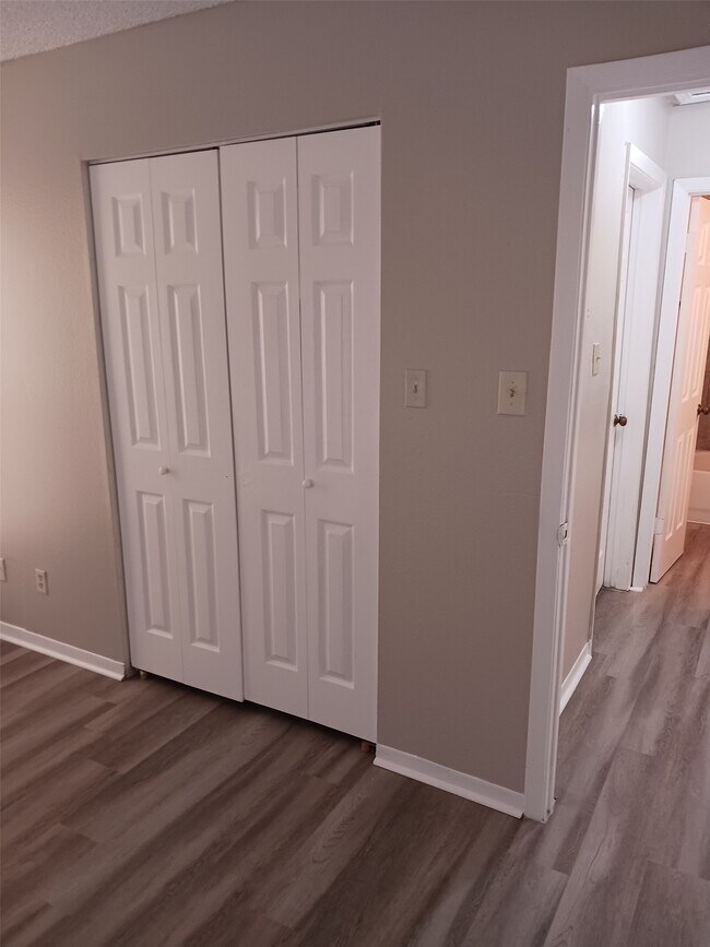 Building Photo - 58 Fern Ct