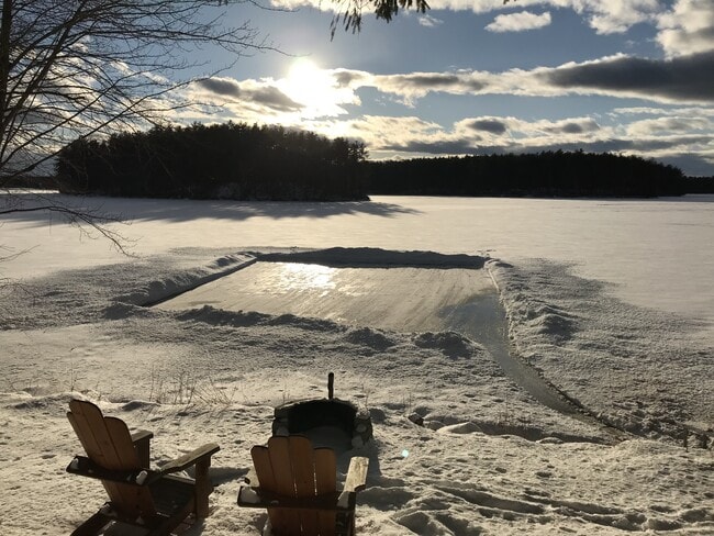 Building Photo - 2 Fox Ln