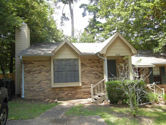Building Photo - 2646 Millbank Dr