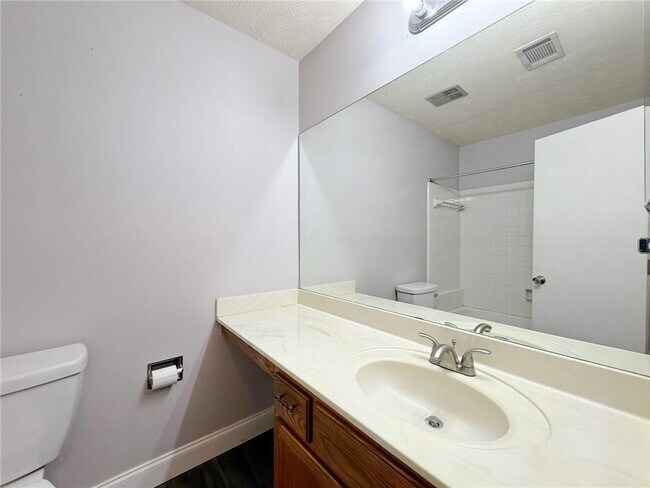 Building Photo - 2901 Inverloch Cir