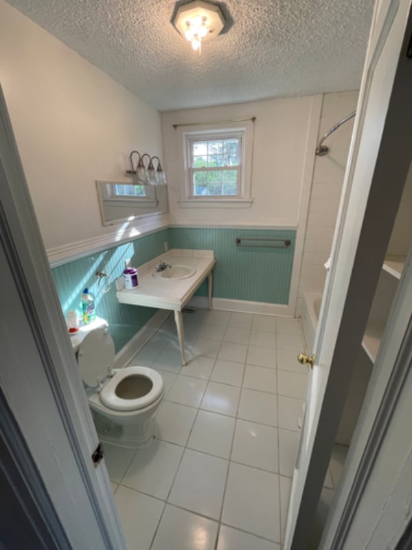 Building Photo - 203 S Withlacoochee Ave