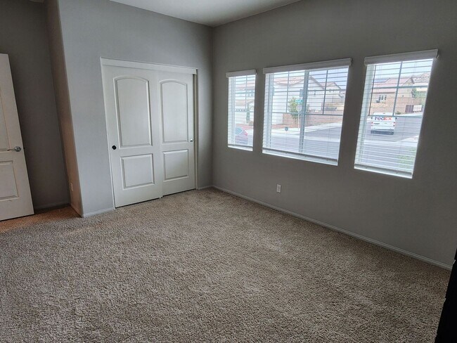 Building Photo - Upgraded Level Entry Home with Mountain Views!