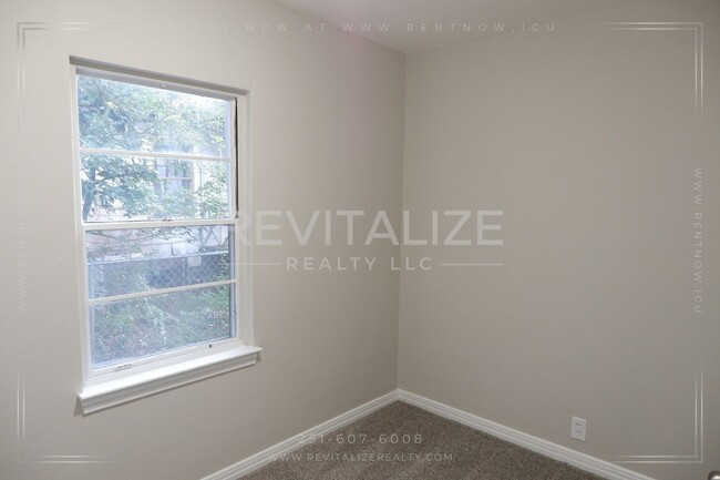 Building Photo - Newly Updated 3 Bed/1 Bath Home in Midtown!