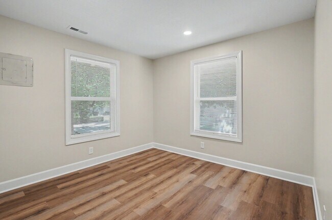 Building Photo - 1708 Kentucky St