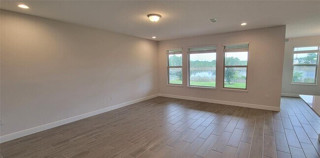 Building Photo - 9753 Lost Creek Dr