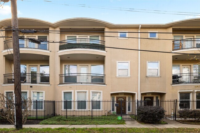 Building Photo - 1614 Stuart St